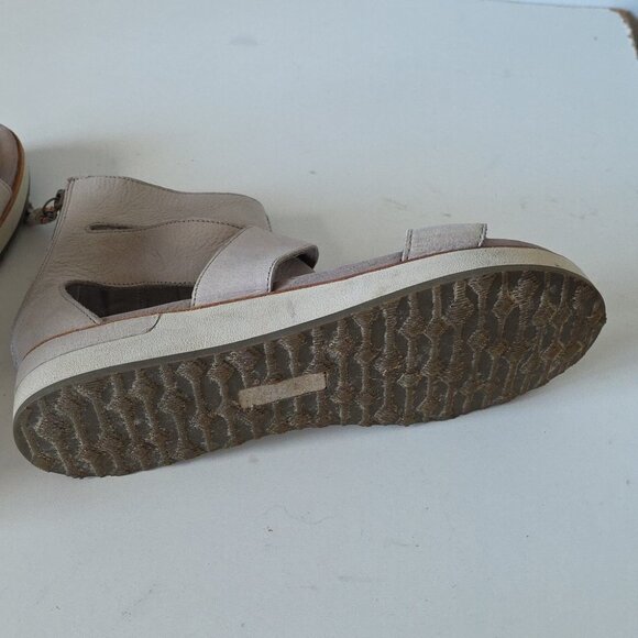 MERRELL | Women's Roam Mid Cross Sandals Gray Sz 10 - Picture 7 of 7